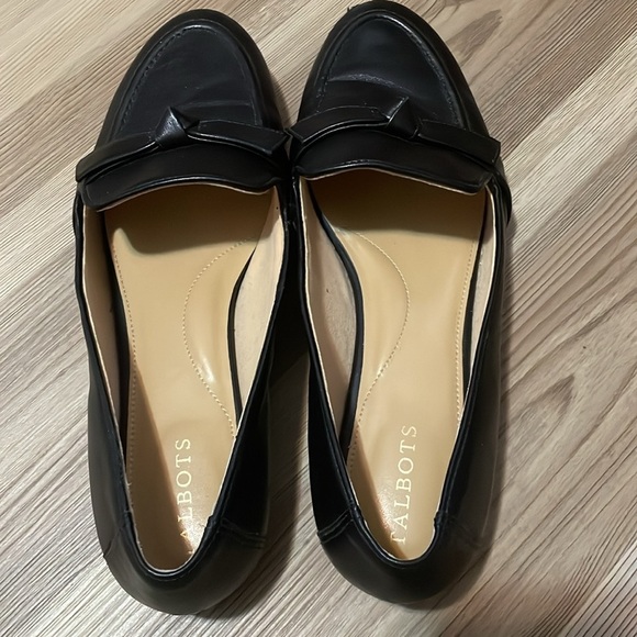 Talbots black Leather Loafers  Flats Womens 9.5 Top tie accent Slip on Casual - Picture 4 of 11
